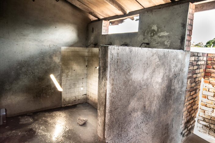 blocked communal toilets (13)